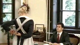 Υπηρέτρια, Γερμανιδες, Ρετρό