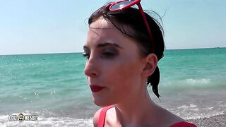 Bikini, Ev Hanımı