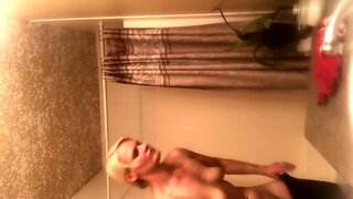 Voyeur Mom Shower