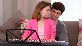 Romantique Anal, Doigtage, Innocente