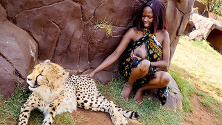 Amateur Ebony Car Blowjob