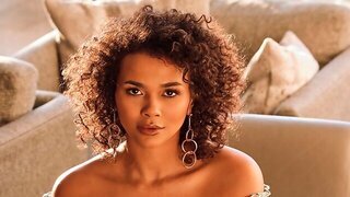 Cheveux Bouclés Brune, Brune Frisée, Curly, Curly Hair