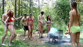 Ficken Am See, College Anal, College Party, Wald Anal, Gruppe