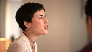 Grauhaarig, Kurze Haare Lesben, Gray Hair, Flirt, Geschichte, Realität