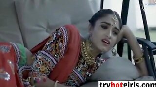 Suhagrat Me Villagie Bhabhi Ko Chod Ke Jabardast Rulaya