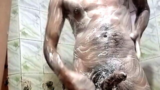 Stepbrother was taking a nude bath i secretly made a video him