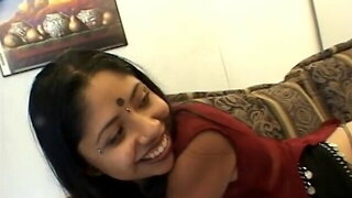 Indian whore gets her pussy fucked during interracial 3some 