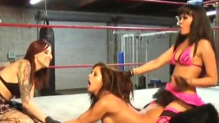 Strapon Wrestling