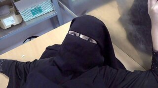 Muslim Milf