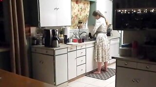 Kitchen Fuck, On Phone, While On The Phone, Homemade, Mom, Amateur