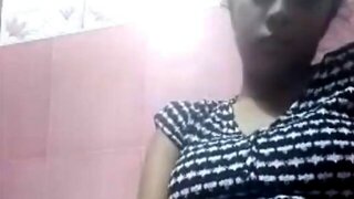 Cute indian hot teen girl big boobs hottest webcam