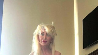Masturbation Showing Her Feet
