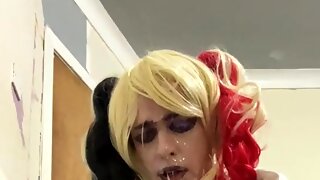 Crossdresser Bukkake