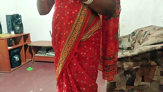 Indian Desi Bhabhi Show Her Boobs Ass and Pussy 10