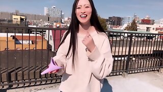 Asian Pissing Solo, Japanese Pissing