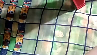 Bhabhi ke gand me dalne ki bahot koshi ki lekin nahi ghusa