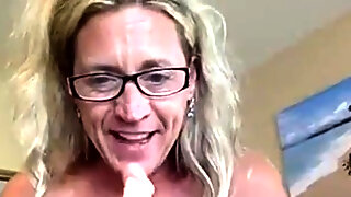 Mature Solo Webcam