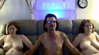 Amateur Threesome