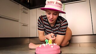 Solo Big Nipple Play