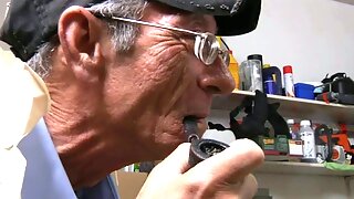 Pierdzenie, Brzydka, Spódniczka