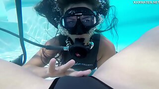 Underwater Lesbians