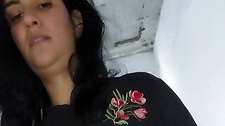 Maman, Cocu, Tétons Gonflés, Latina