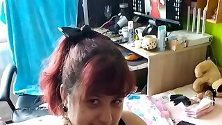Habillé Et Déshabillé, Deshabillée Humiliée