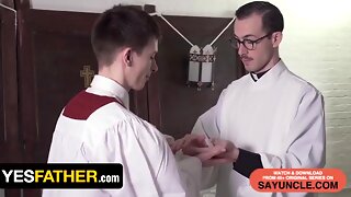 Gay Priester, Schwul Niedlich