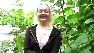 Exhibitioniste Amateur, Exhibitionniste Pisse