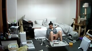 Solo Caché, Masturbation Cachée