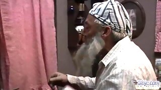 Дедушки, Старые И Молодые