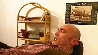 Priscillia Lenn Anal