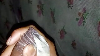 Cumming in condom