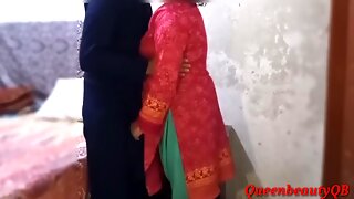 Young Boy In Muslim Indian Desi Sexy Aunty Ko Hot Ne Chod Diya Homemade Video By Queenbeautyqb