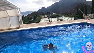 Exhibitionist In Public