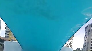 Под Водой, Бассейн, Застукали