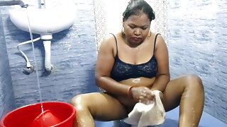 Nudisten, Büstenhalter