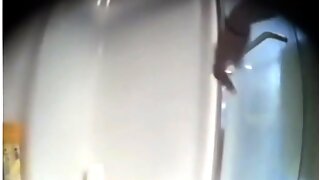 Poilue Douche Mom