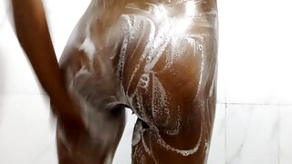 Horney Desi GIRL WHO Can Fuck Me Please ?video O2