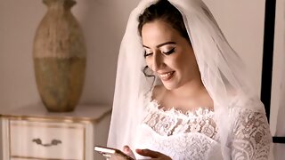 Noiva, Sexo A Três, Langerie