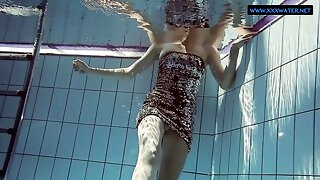 Bikini Teen, Piscine Amateur, Nude Beach Dreams