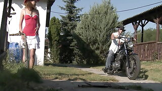 Anal Farm Girls, Bauernhof Anal