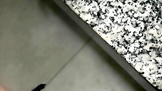 Police exibicionist masturbation in The toilet of the mall