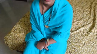 Hot bhabhi ko dever ne phali baar maari gaand our mujhe me diya apna Lund bhabhi phali baar gaand marte samay bhabhi ki chikhe 