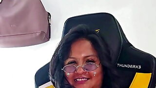Close Up Pussy Solo