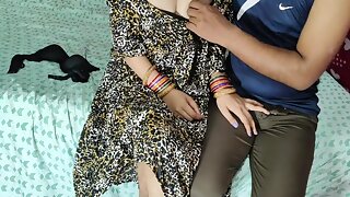 Priyanka Bhabhi Ki Chut Faar Diye Pel Ke
