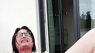 Julie Squirts