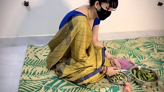 Indian desi wife fucked in saree