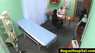 Voyeur, Doktor