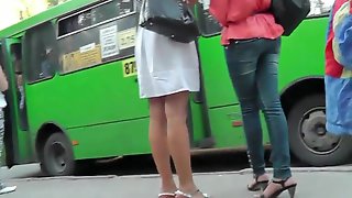 Bus, Upskirt